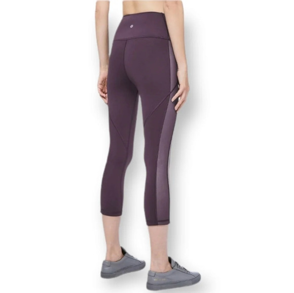Lululemon Power Lines High Rise 21" Crop Leggings in Cyber Chrome Purple Size 2 - Picture 2 of 15